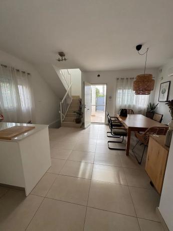 Casa independiente en calle Luis Buñuel