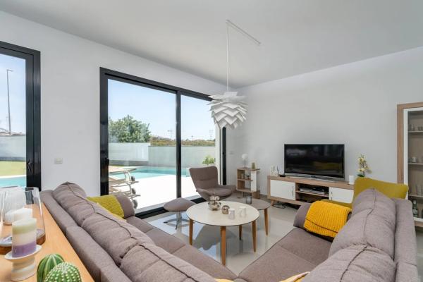 Casa independiente en calle Berruguete, 13