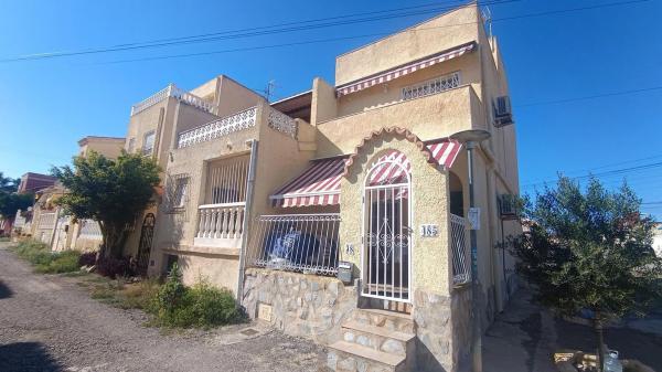 Casa independiente en calle Parque Del Esla