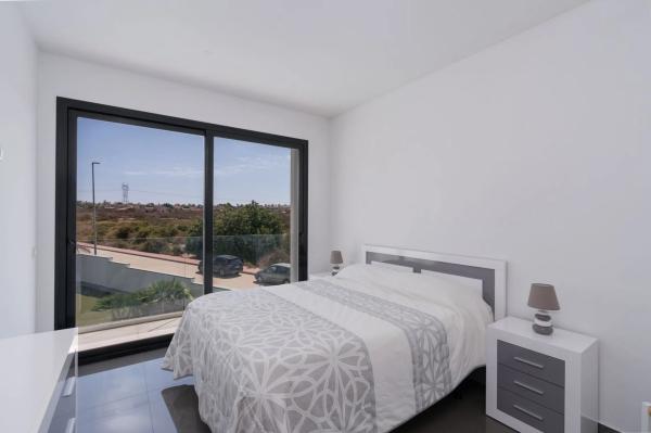 Casa independiente en calle Berruguete, 13