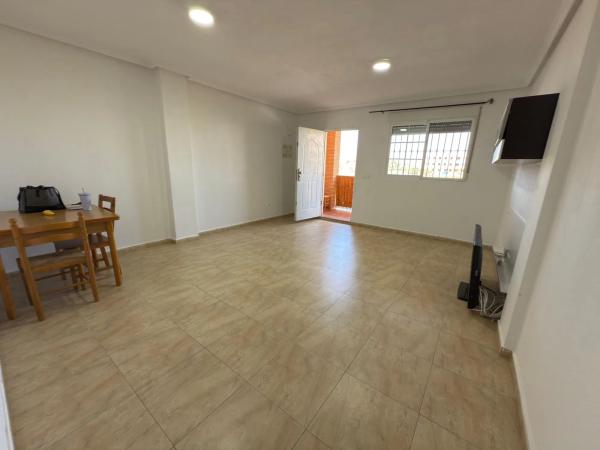 Piso en calle Crevillente, 84