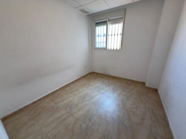 Piso en calle Crevillente, 84