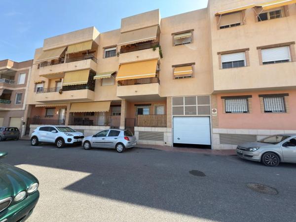 Piso en calle Crevillente, 84