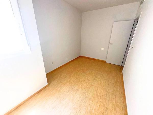 Piso en calle Paraíso, 4