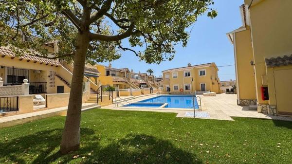 Piso en San Miguel de Salinas