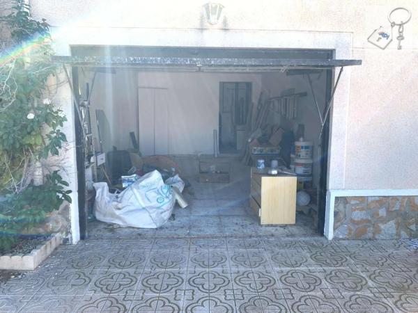 Casa independiente en calle Dinamarca