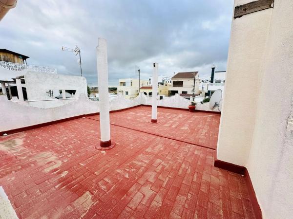 Chalet pareado en calle Claveles Balcón Costa, 27