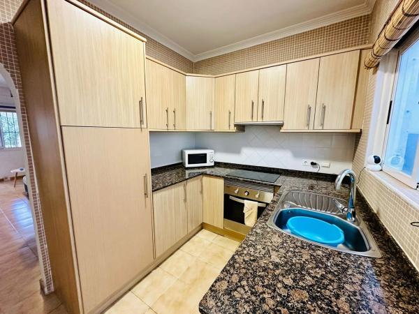 Chalet pareado en calle Claveles Balcón Costa, 27