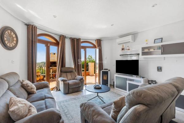 Casa independiente en calle los Marines, 86