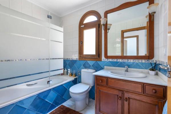 Casa independiente en calle los Marines, 86