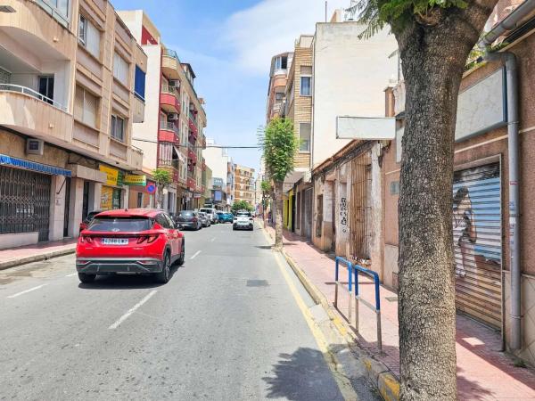 Piso en calle de Orihuela