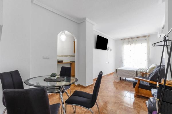 Estudio en calle Joaquín Chapaprieta, 148