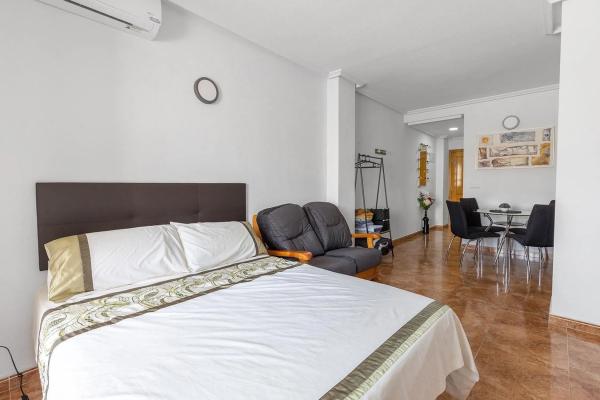 Estudio en calle Joaquín Chapaprieta, 148