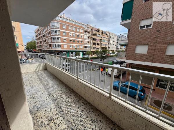 Piso en Barrio El Acequión