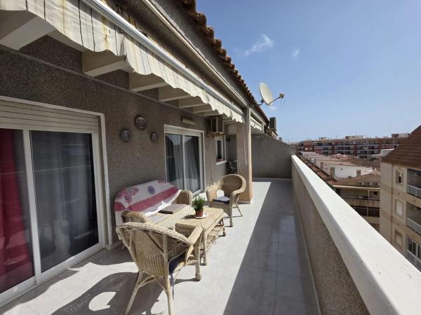 Ático en Barrio El Acequión