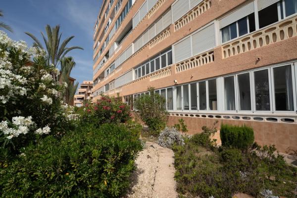 Estudio en avenida de Inglaterra