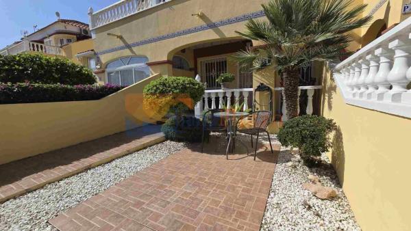 Chalet en Barrio La Siesta - El Salado - Torreta