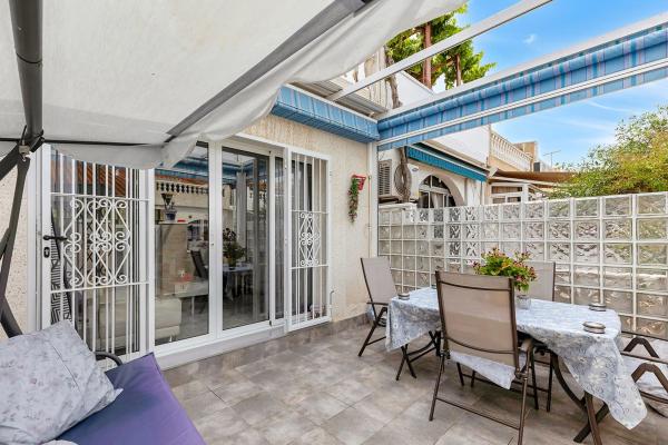 Chalet adosado en calle Lejona s/n