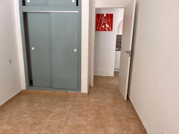 Chalet adosado en avenida Laguna Azul