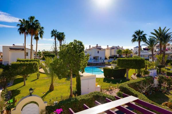 Dúplex en Barrio Los Balcones - Los Altos del Edén