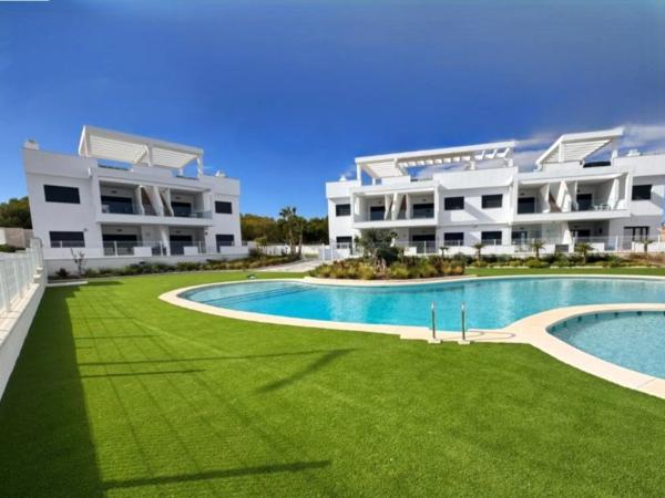 Casa independiente en avenida de Denia