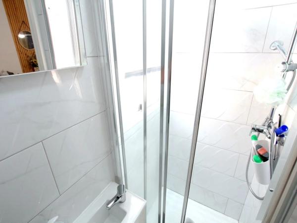 Chalet adosado en calle Estonia