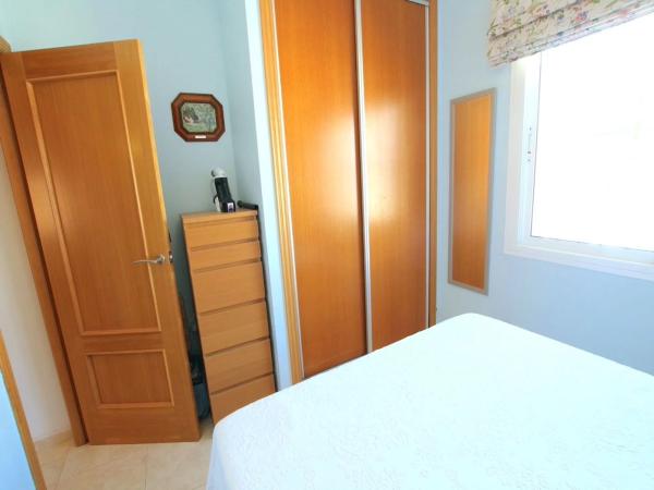 Casa independiente en calle Río Navia