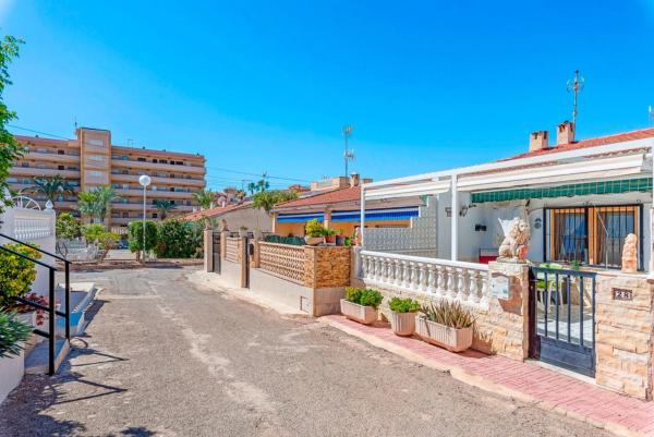 Chalet en Guardamar Playa