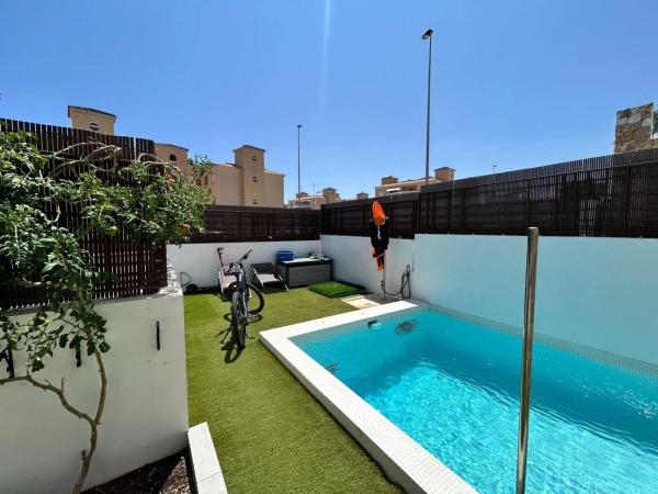 Casa independiente en avenida de Torrevieja