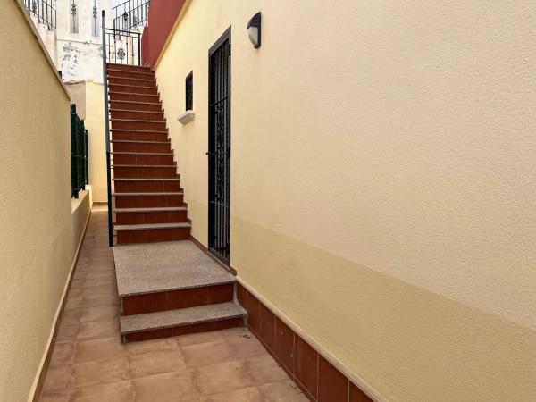 Casa independiente en calle Gines Saura Sanchez s/n