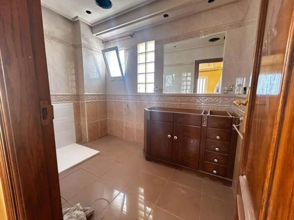 Chalet adosado en calle Lebeche, 13