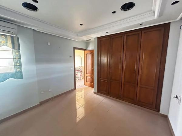 Chalet adosado en calle Lebeche, 13