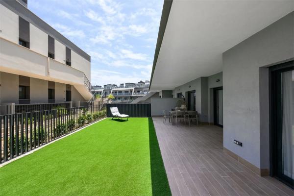 Piso en avenida del Mediterrani