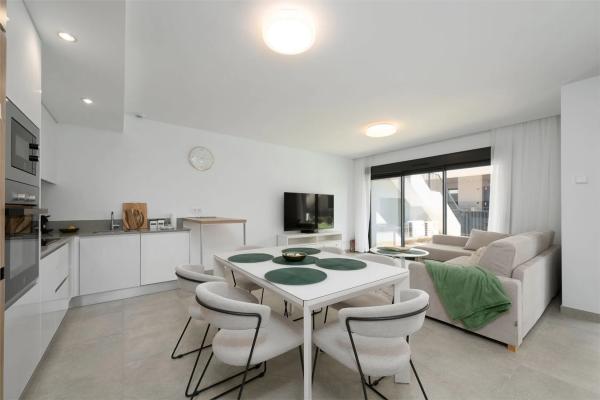 Piso en avenida del Mediterrani