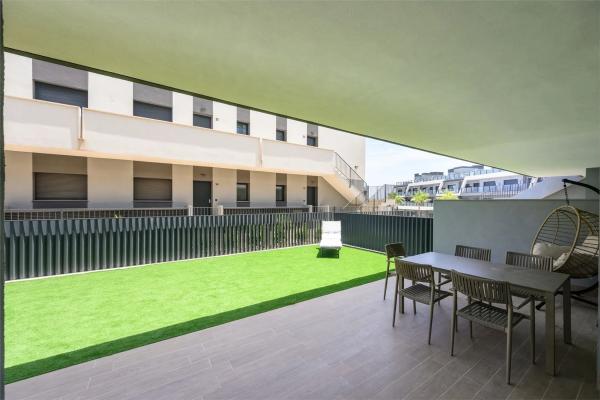 Piso en avenida del Mediterrani