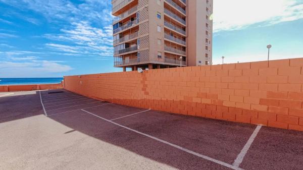 Piso en Arenales del Sol