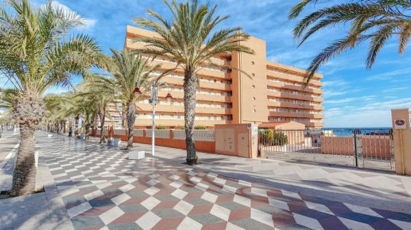 Piso en Arenales del Sol