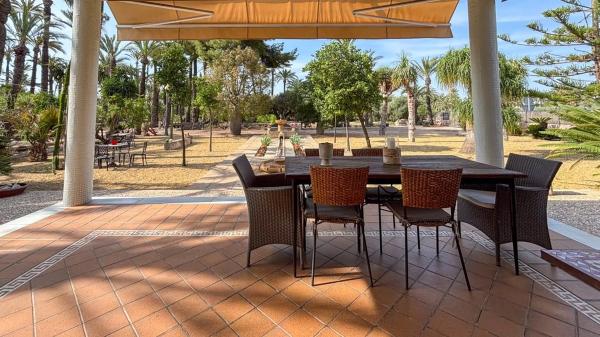 Casa independiente en Cv-855