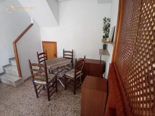 Chalet adosado en avenida Valencia