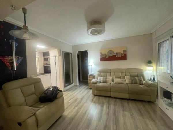 Chalet adosado en calle Canarias