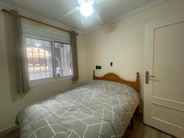 Chalet adosado en calle Canarias