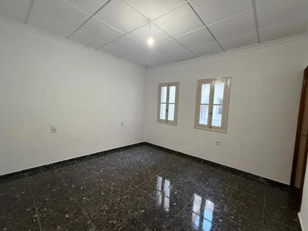 Dúplex en Barrio Reina Victoria-Miguel Hernández