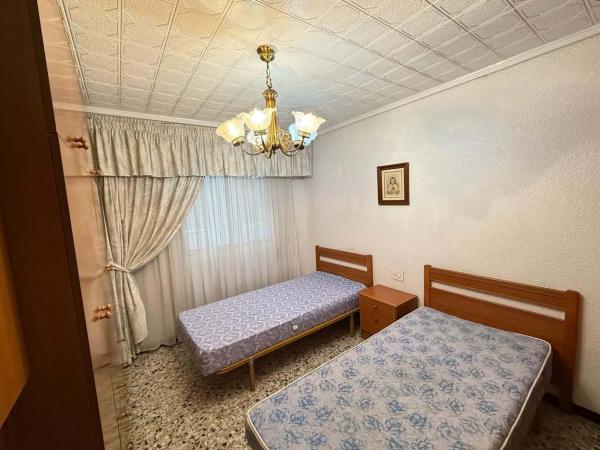 Piso en calle Josep Bernad Amorós