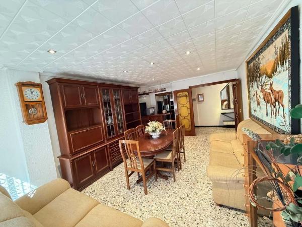 Piso en calle Josep Bernad Amorós