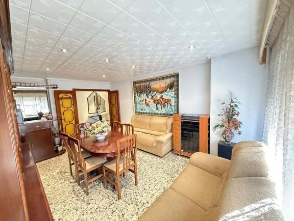 Piso en calle Josep Bernad Amorós