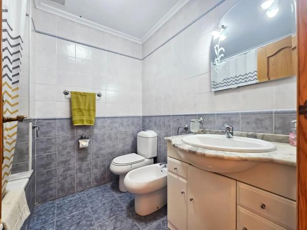 Casa independiente en avenida de Noruega