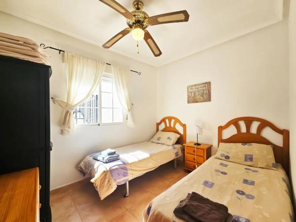 Casa independiente en avenida de Noruega