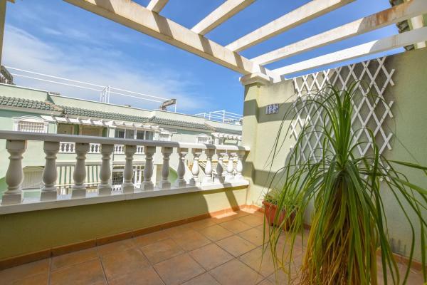 Piso en calle de Finlandia, 138