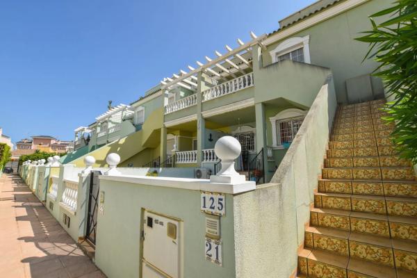 Piso en calle de Finlandia, 138