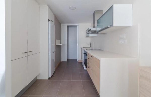 Casa independiente en avenida San Bartolome Tir, 8